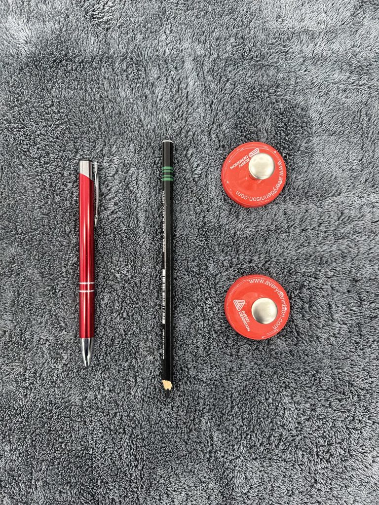 Cutter et aimants de maintien pour covering – combien facturer pour une pose de covering quand on débute