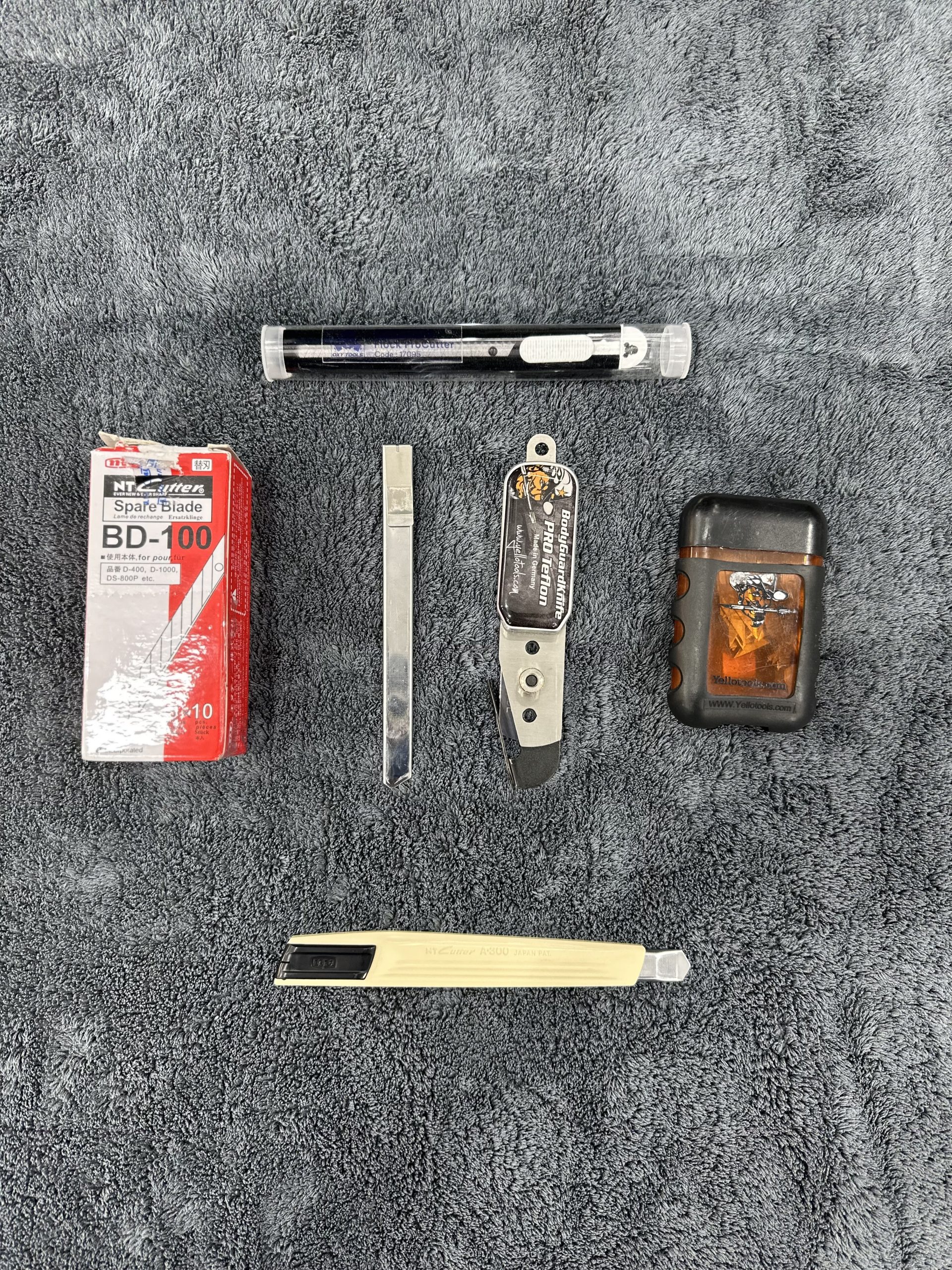 Lames de cutter et petits outils de pose de covering – matériel pour commencer le covering
